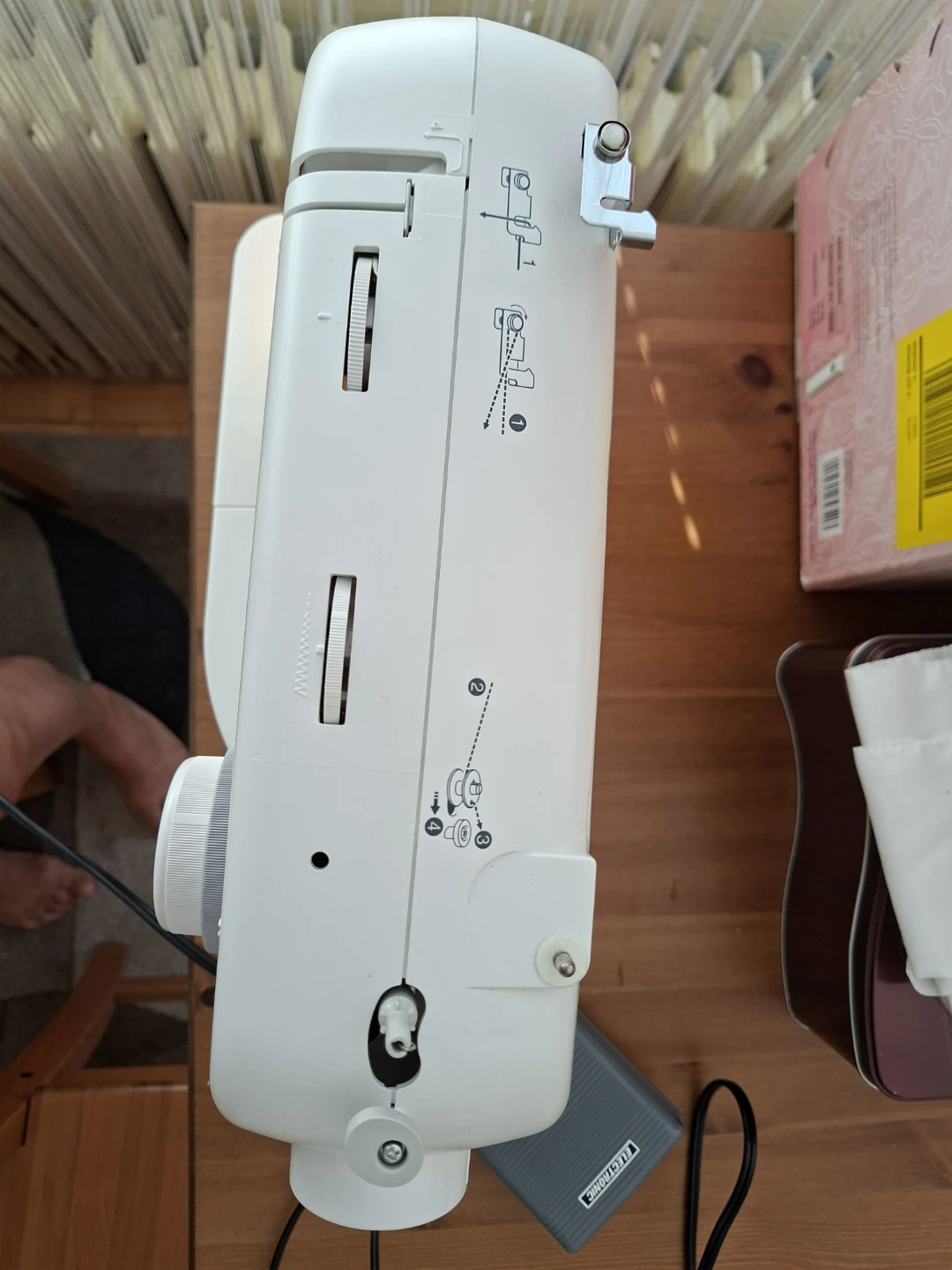 Brother XL-3520 Lightweight Free Arm Sewing Machine - photo 3
