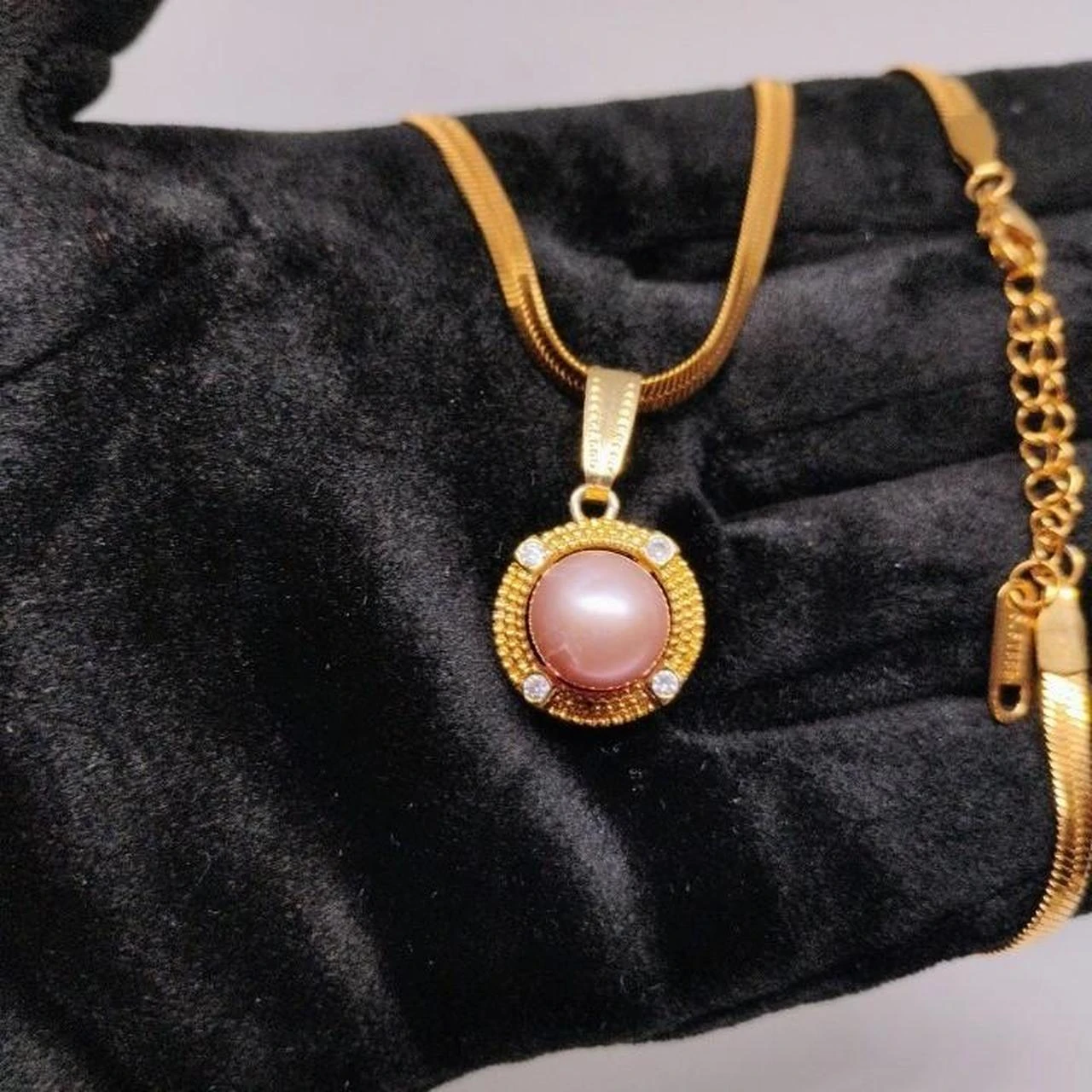 Pink Pearl Snake Necklace - photo 2