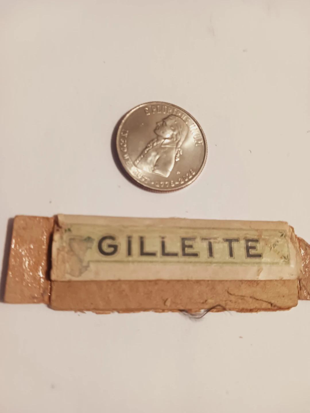 Antique Gillette No. 501 B Razor Blade Wrapped - photo 4