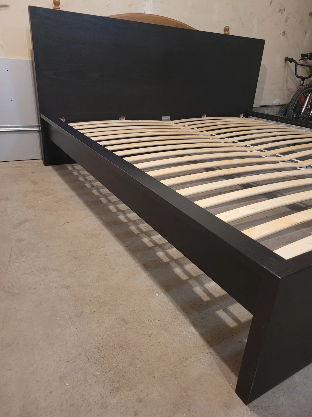 Delivery - ikea king bed - photo 4