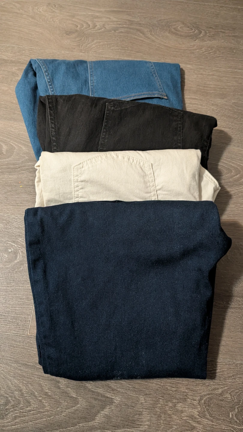 Moving out sale! Set of 4 Pairs of Denim Jeans