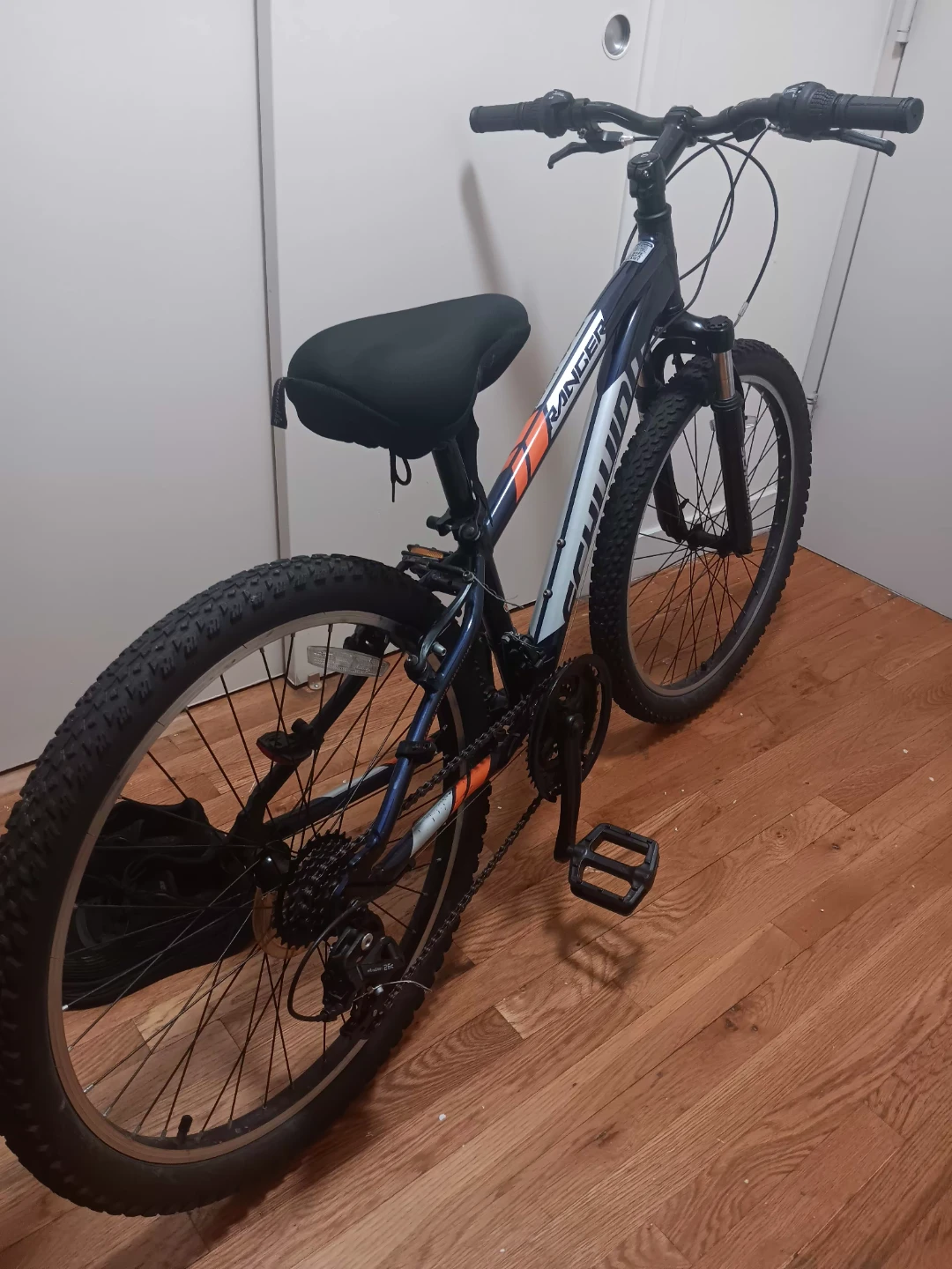 Schwinn Ranger Mountain Bike - photo 2
