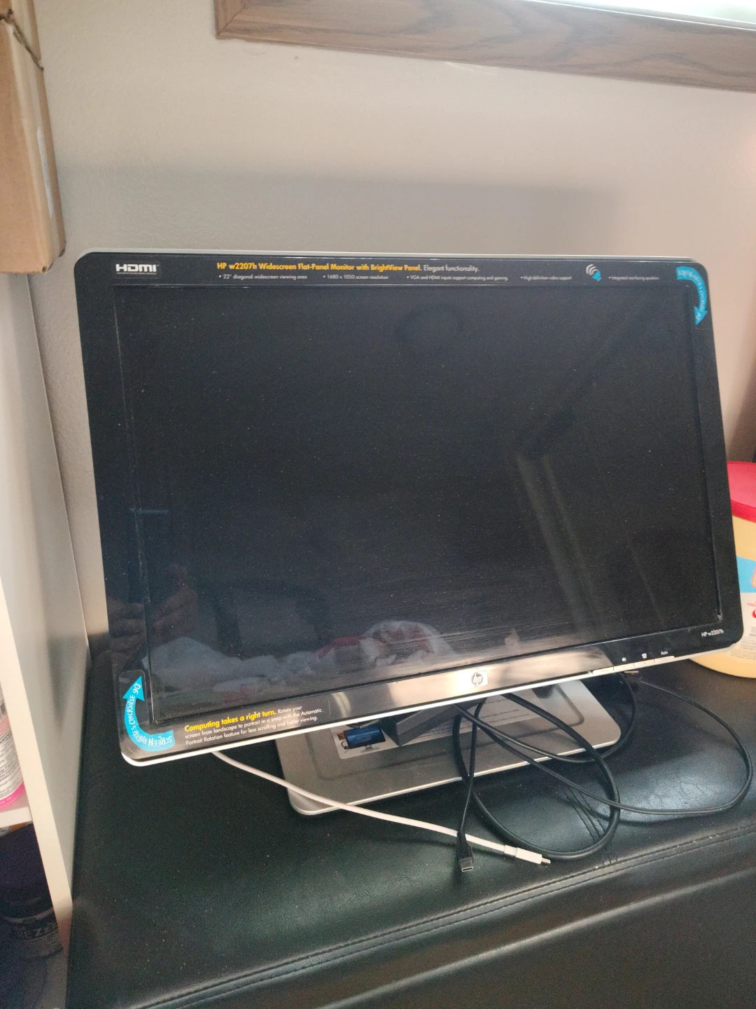 HP w2207h 22-inch Widescreen Monitor
