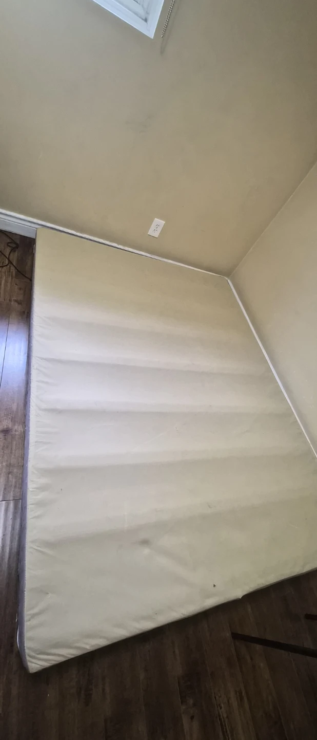 wooden base frame for Queen mattress