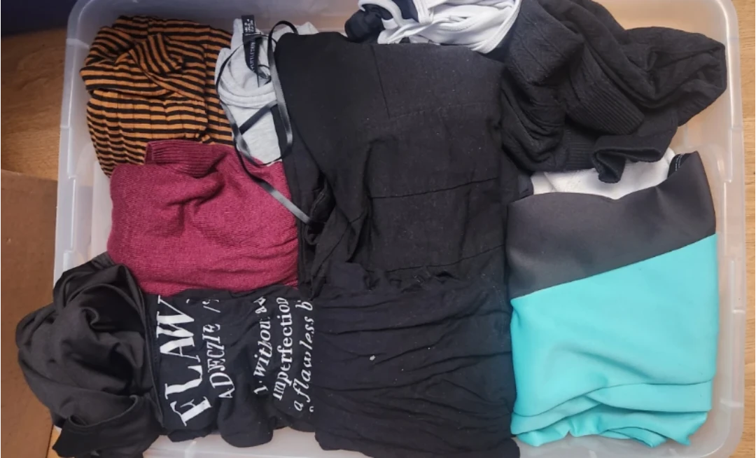 Assorted Clothing Bundle - photo 2