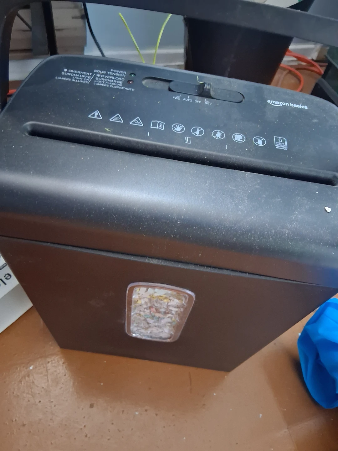 Amazon Basics 6-Sheet Paper Shredder