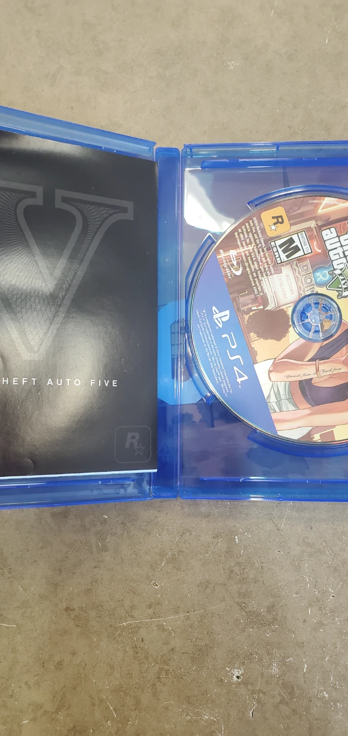 Grand Theft Auto V for PS4 - photo 2