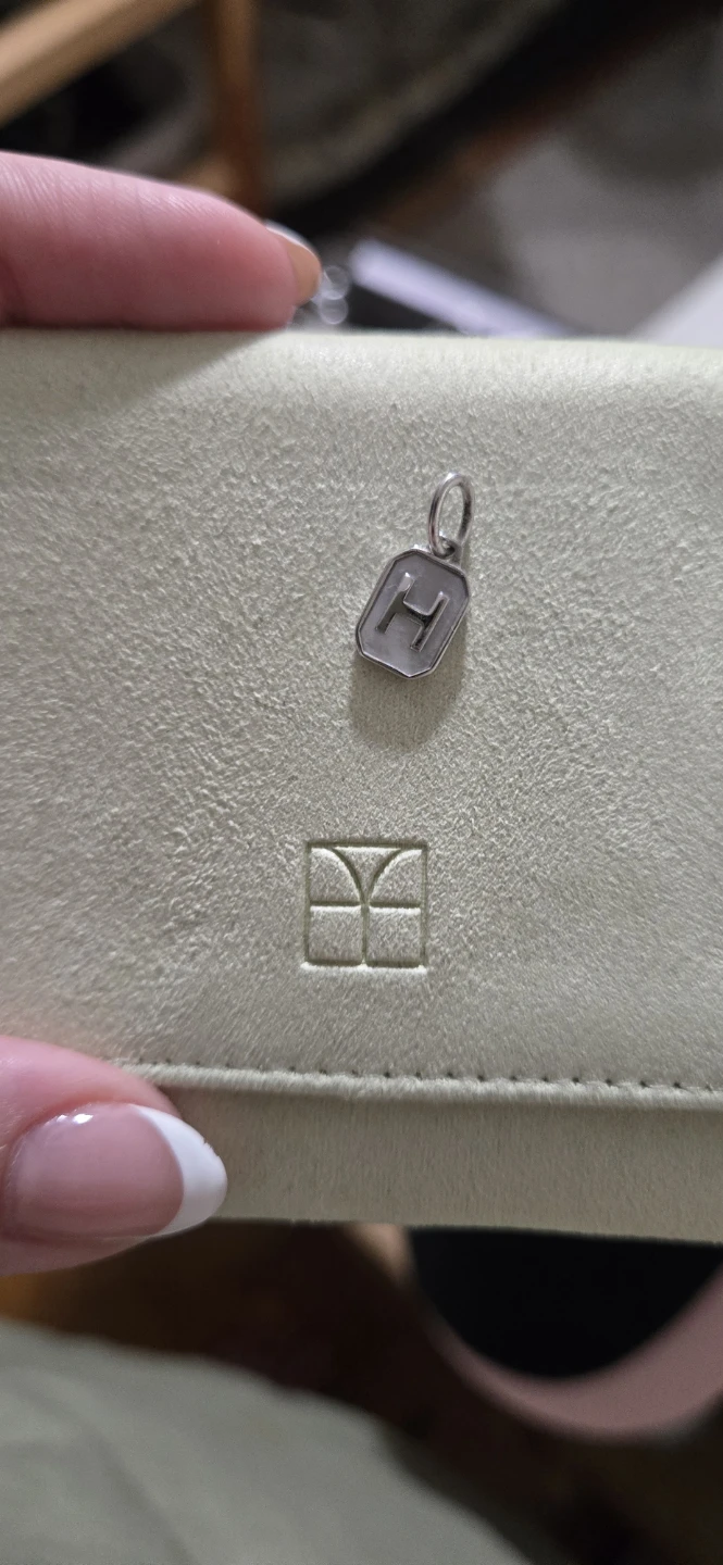 Letter H Pendant - photo 4
