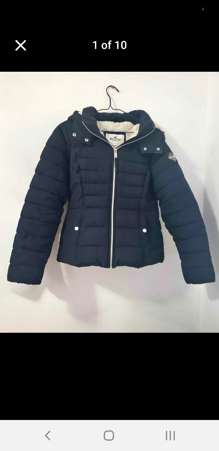 Hollister Navy Puffer Jacket - Medium