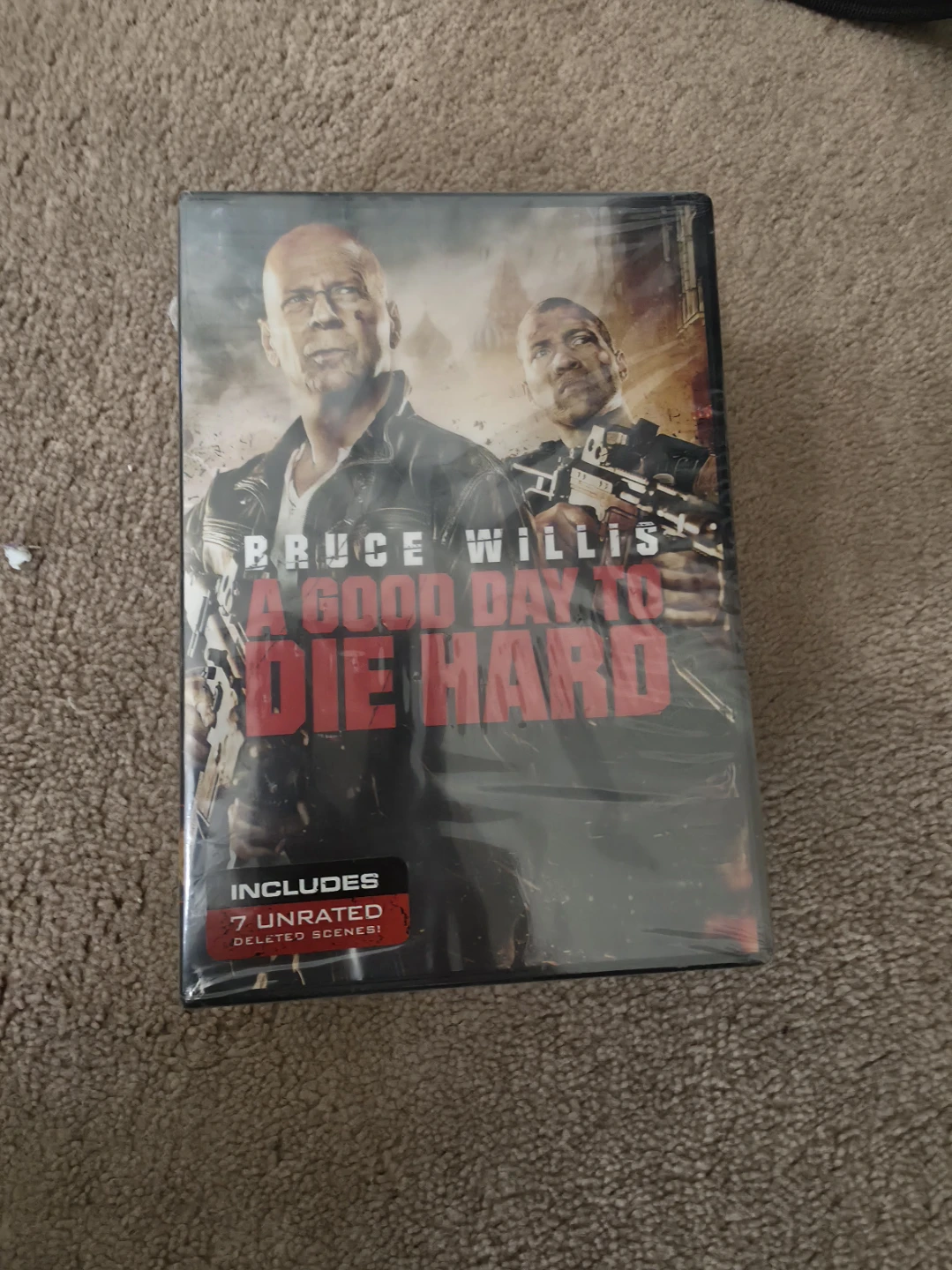 Die Hard 5-Movie DVD Collection with Case Logic Storage Binder