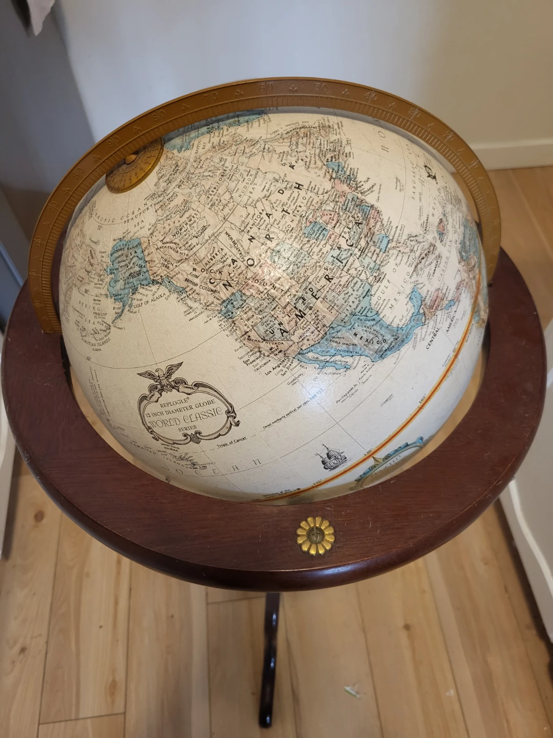 Beautiful Globe - photo 2