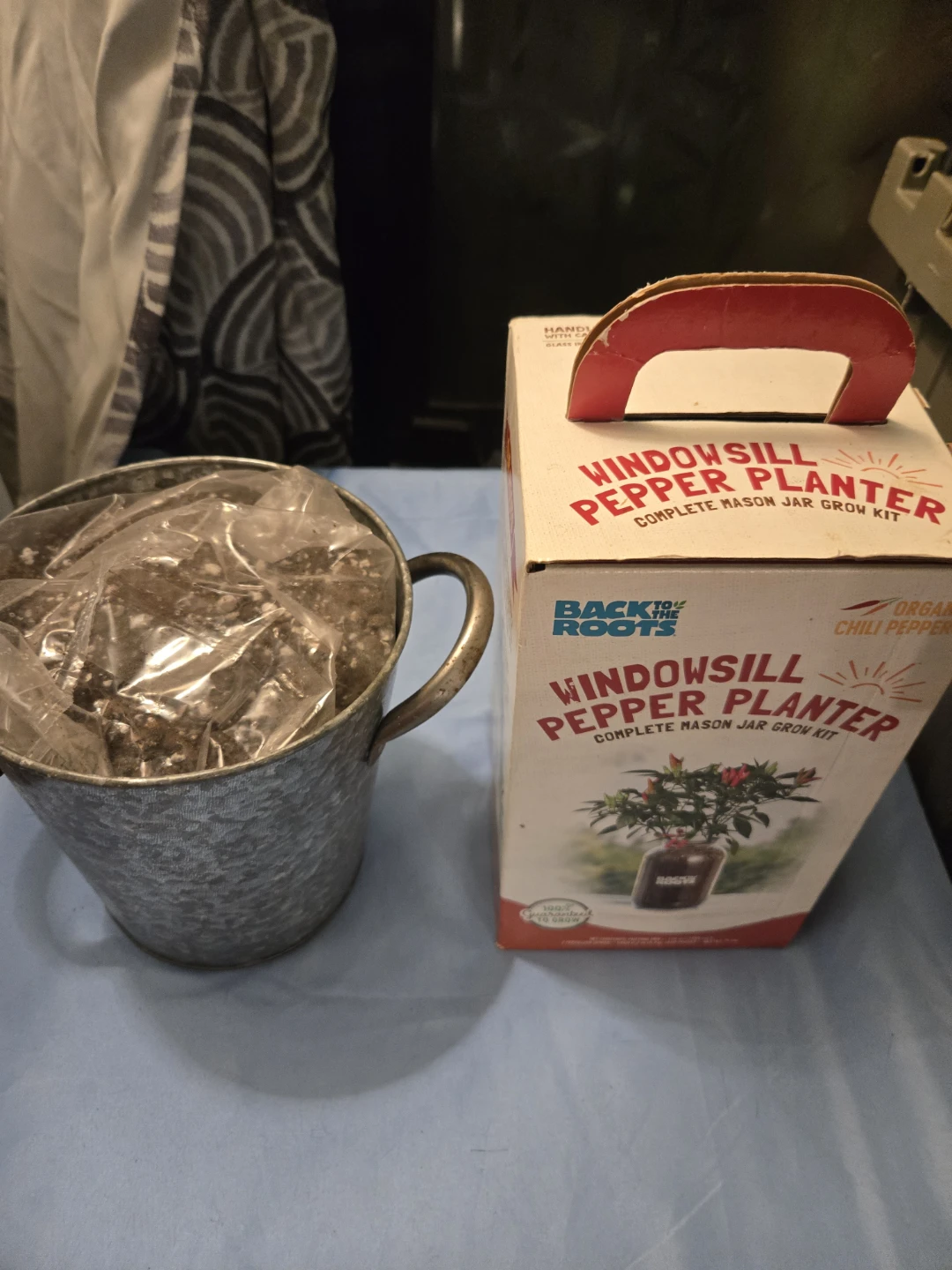 Back to the Roots Windowstill Pepper Planter Grow Kit - photo 2