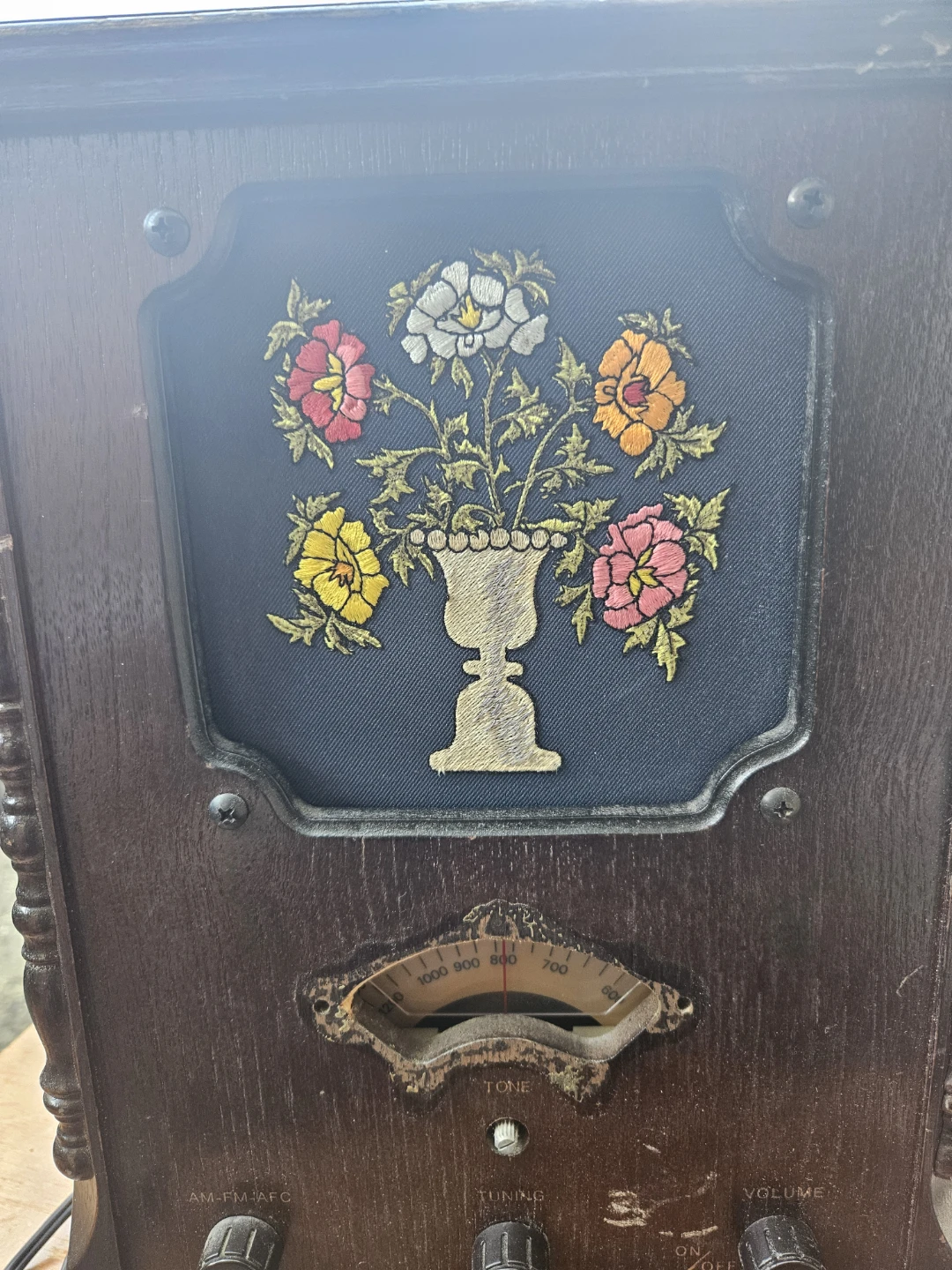 Vintage Floral Tabletop Radio - photo 3