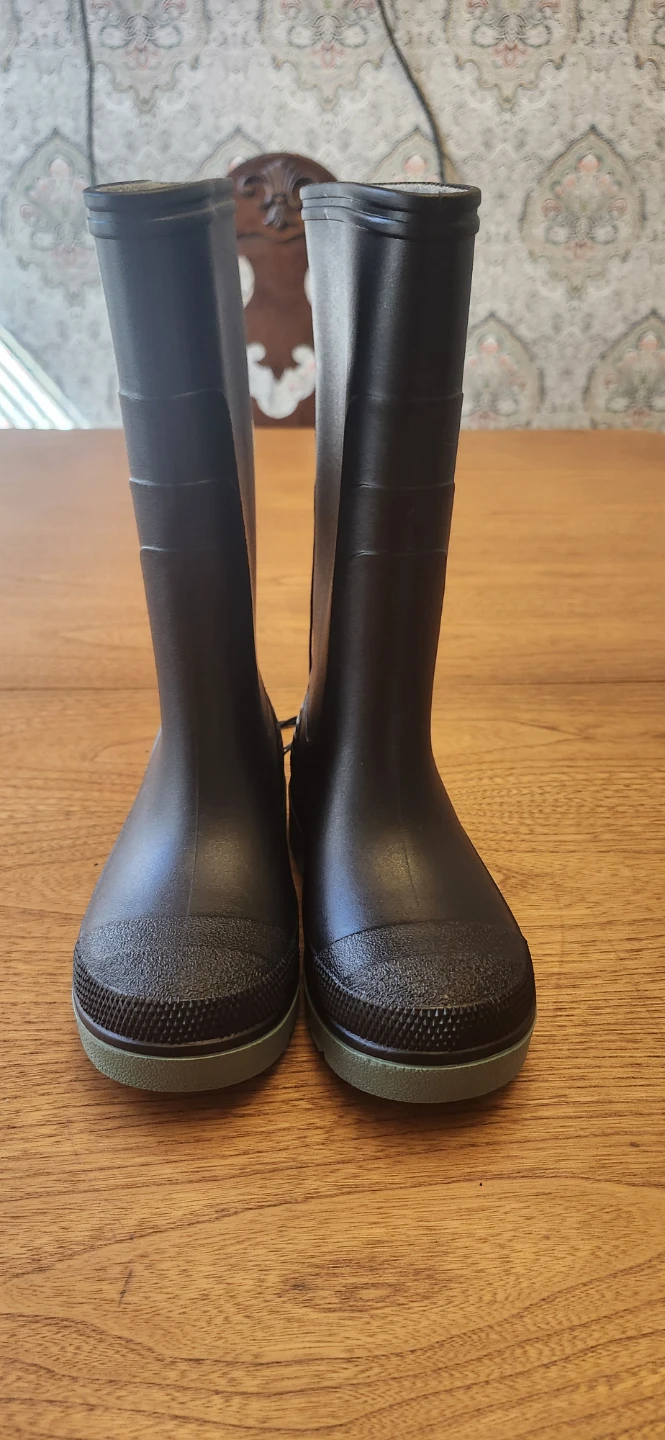 Brand New Kids Rain Boots Size 11 - photo 2