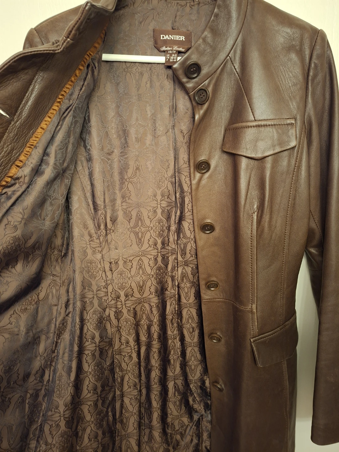 Danier Italian Leather Coat - photo 4