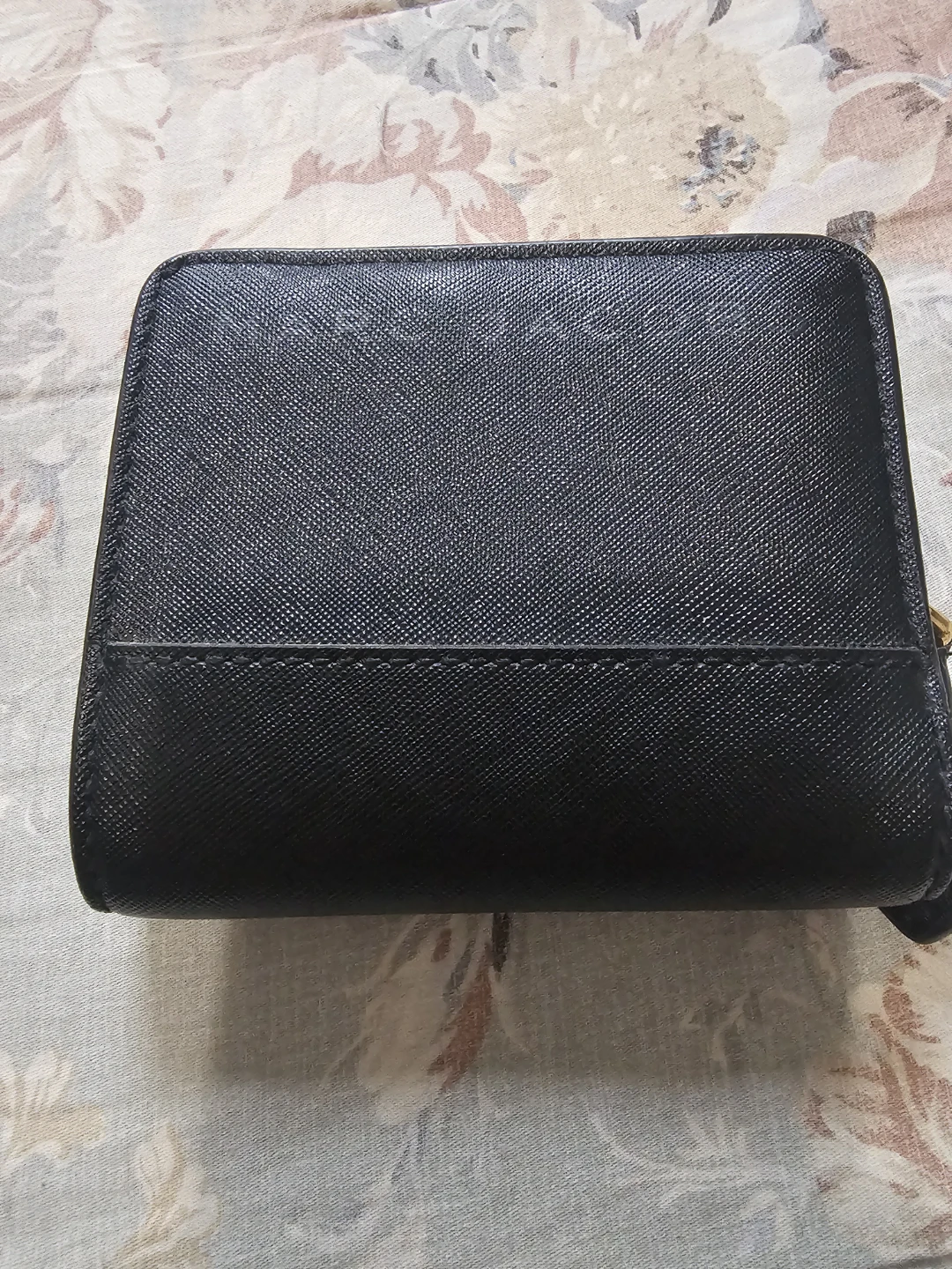 Marc Jacobs black bifold wallet - photo 2