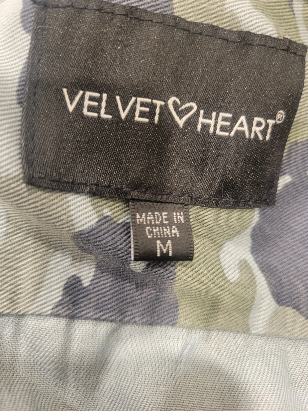 Velvet Heart Camo Shirt Dress with belt - photo 4