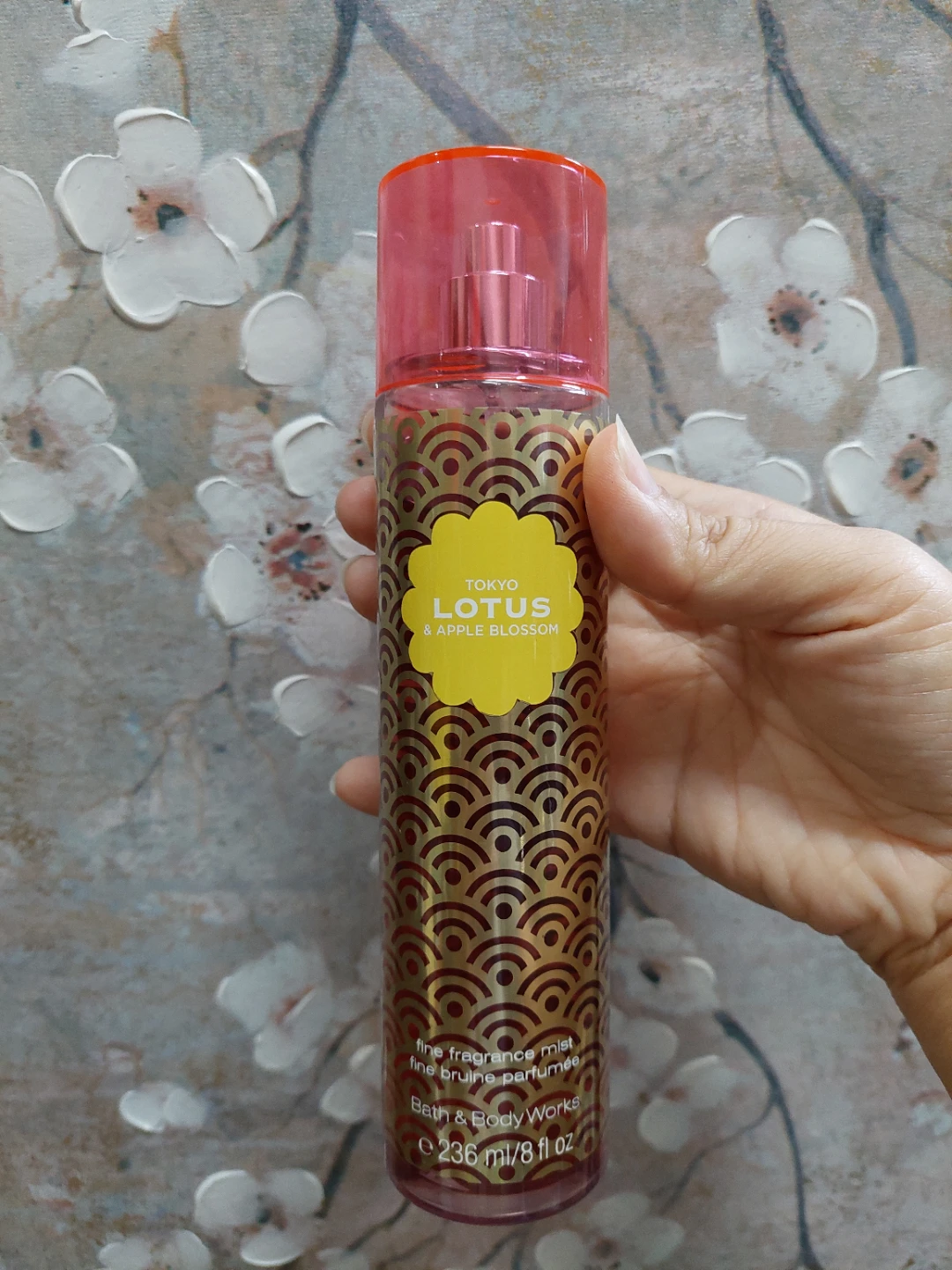 Bath & Body Works Tokyo Lotus & Apple Blossom Mist 🏈
