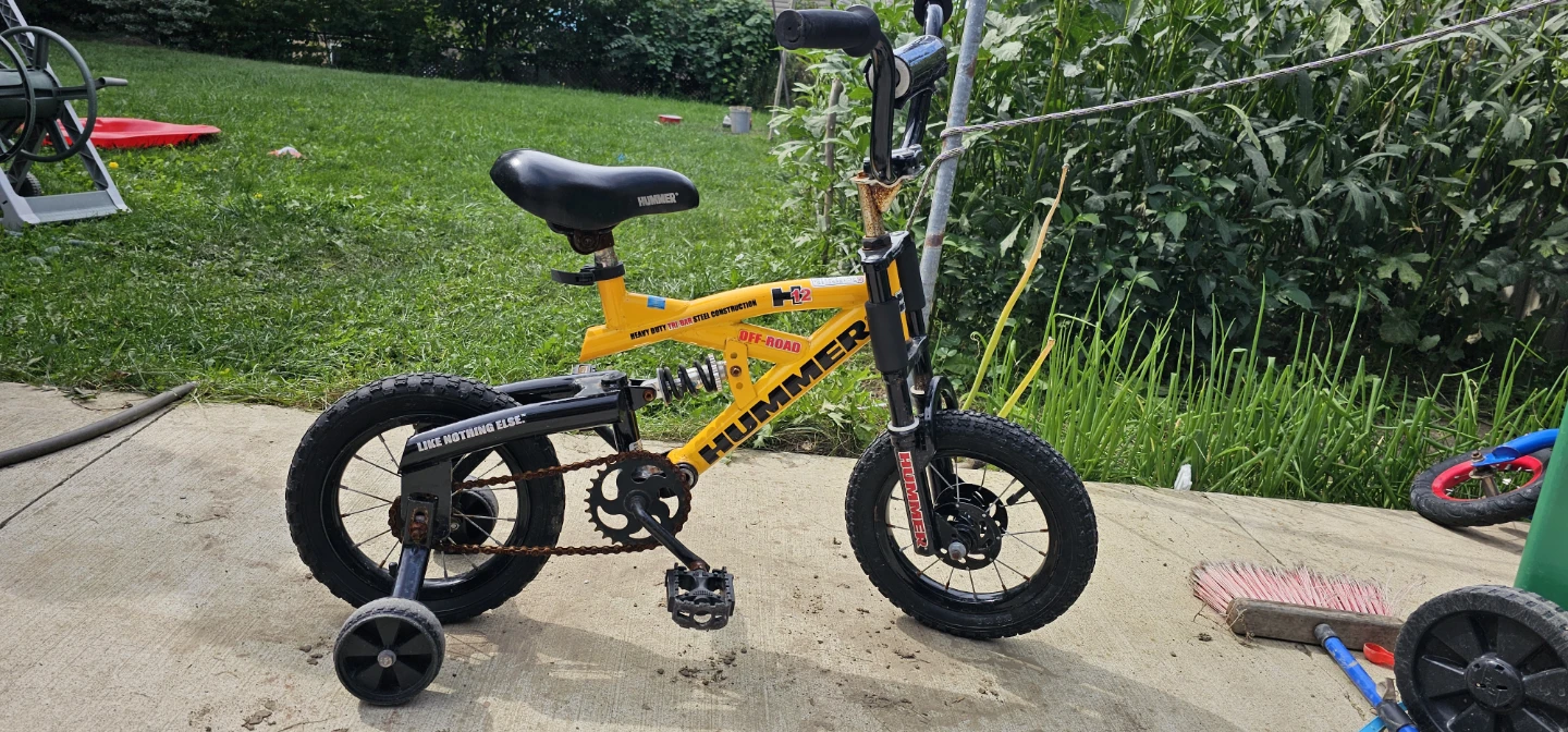 Hummer H12 Kids Bike