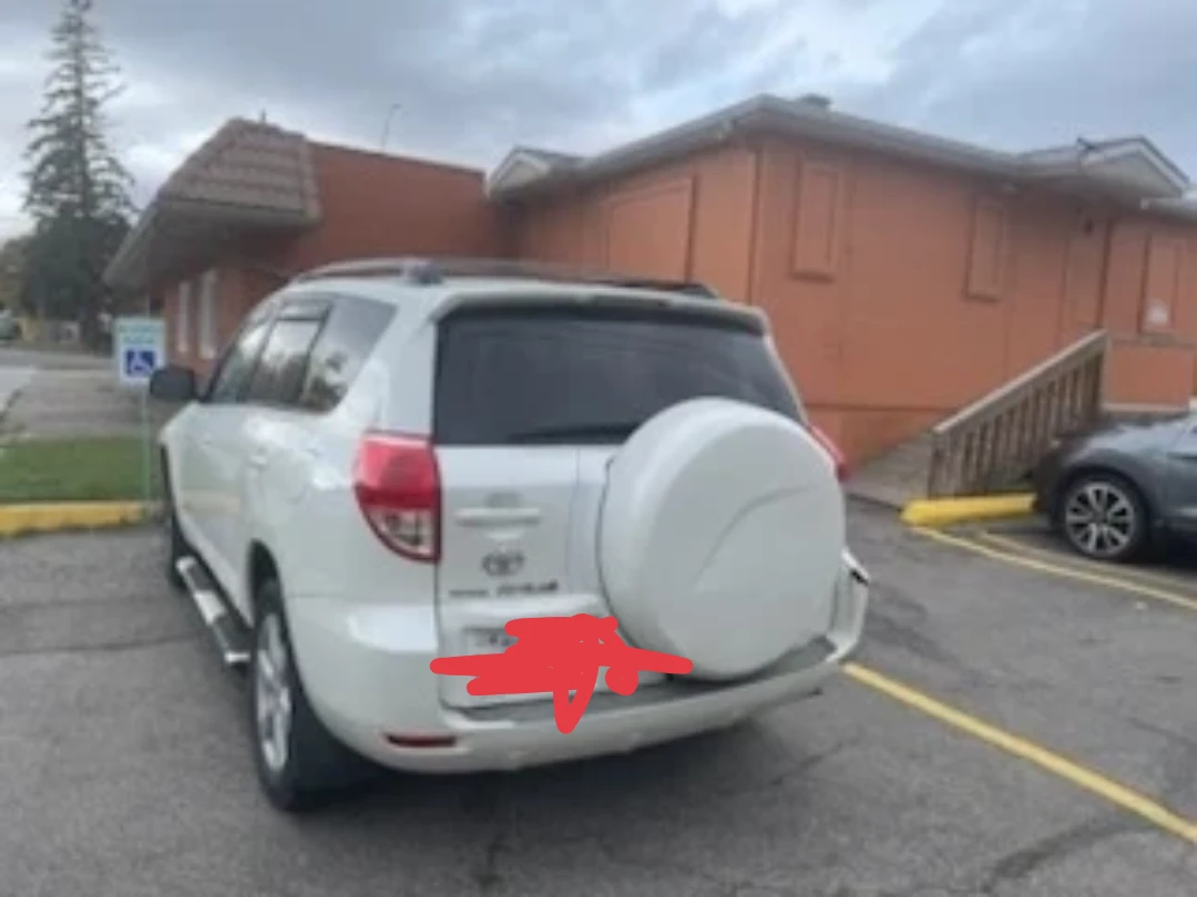 2006 Toyota RAV4 - photo 2