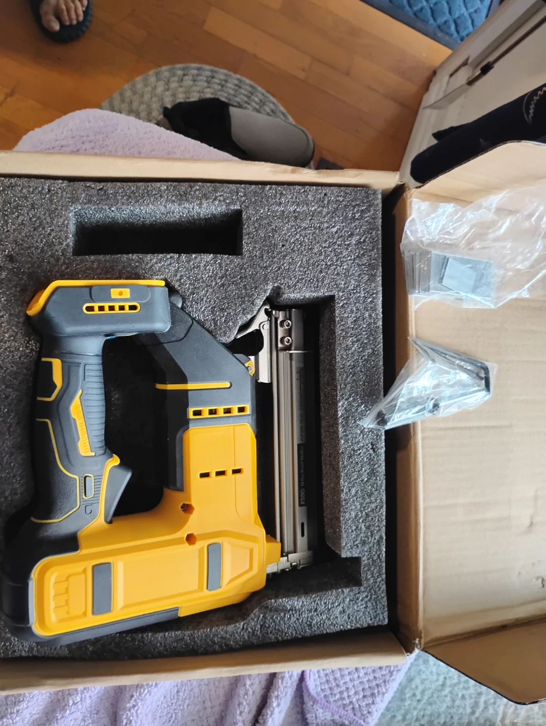 F30G 18 Gauge Cordless Brad Nailer - photo 4