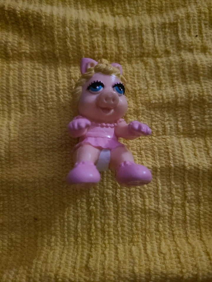 Baby Miss Piggy Muppet Babies Action Figure Toy 1990