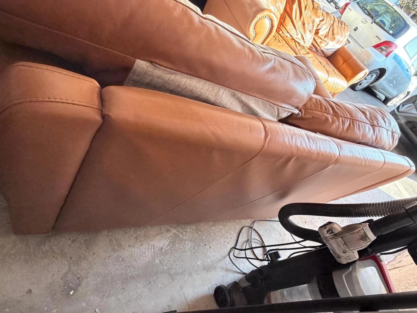 Tan leather Sofa - 3+2 Seater - photo 3