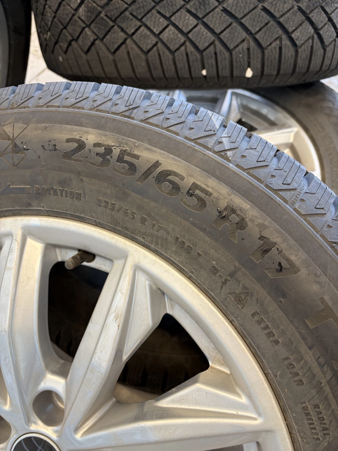 Audi Q5 17" Winter Wheels & Tires - Continental(235/65R17) - photo 3