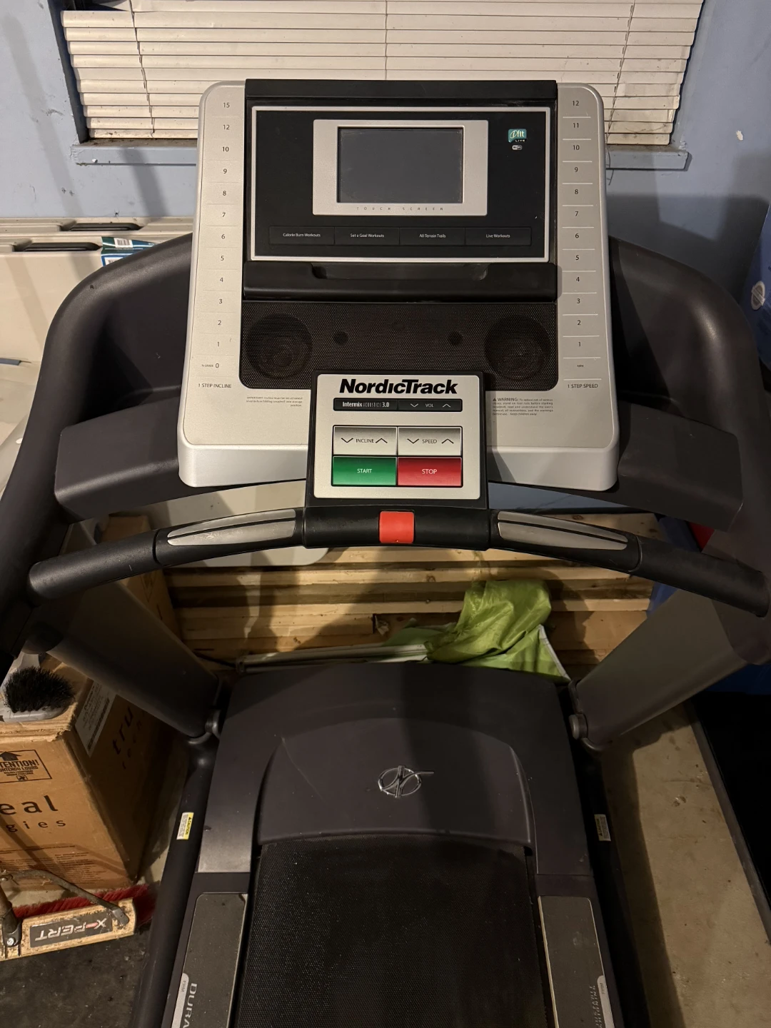 NordicTrack Intermix Acoustics 3.0 Treadmill