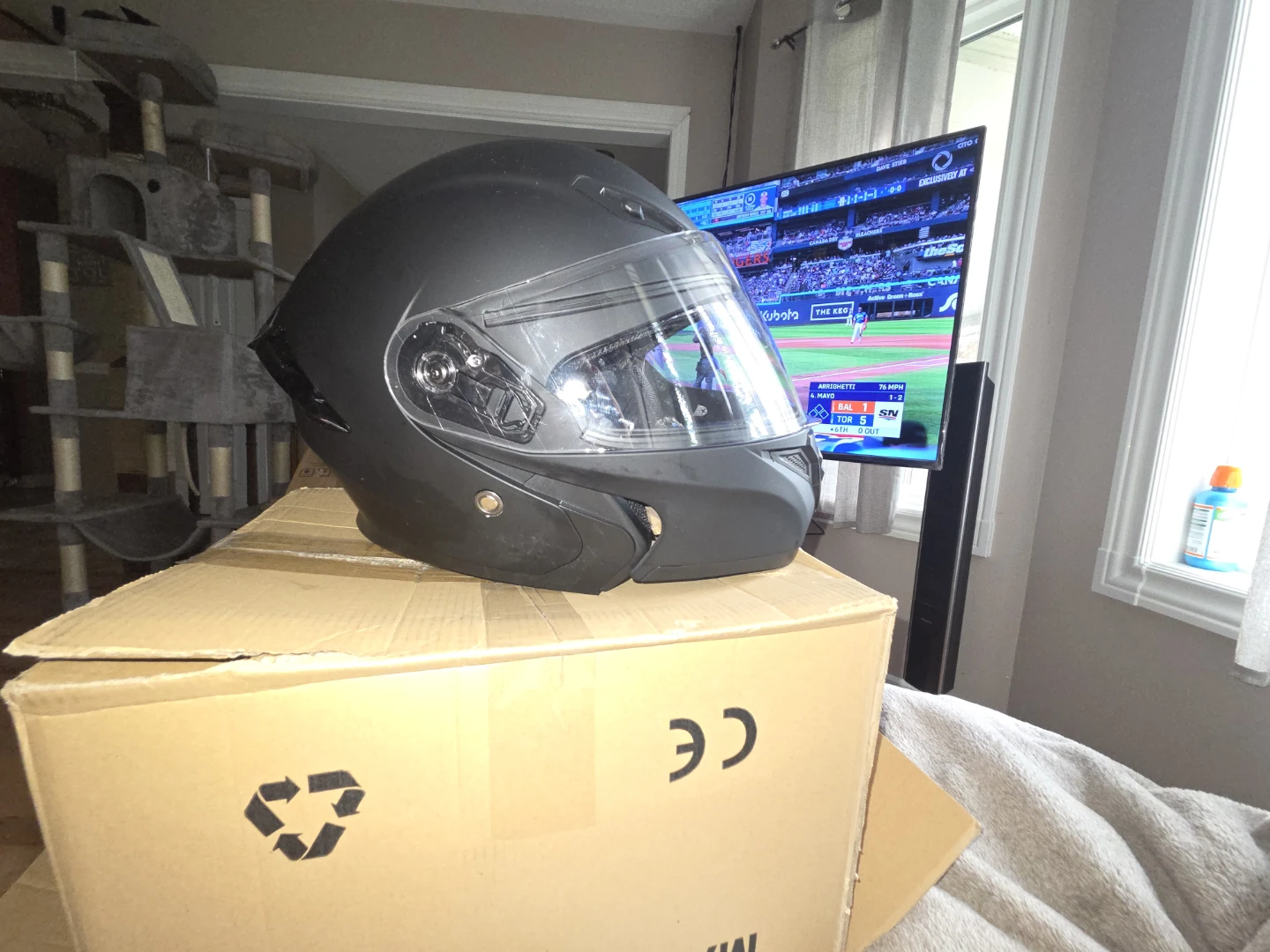 NEW IN BOX Matte Black WT-902 Motorcycle Helmet - photo 2