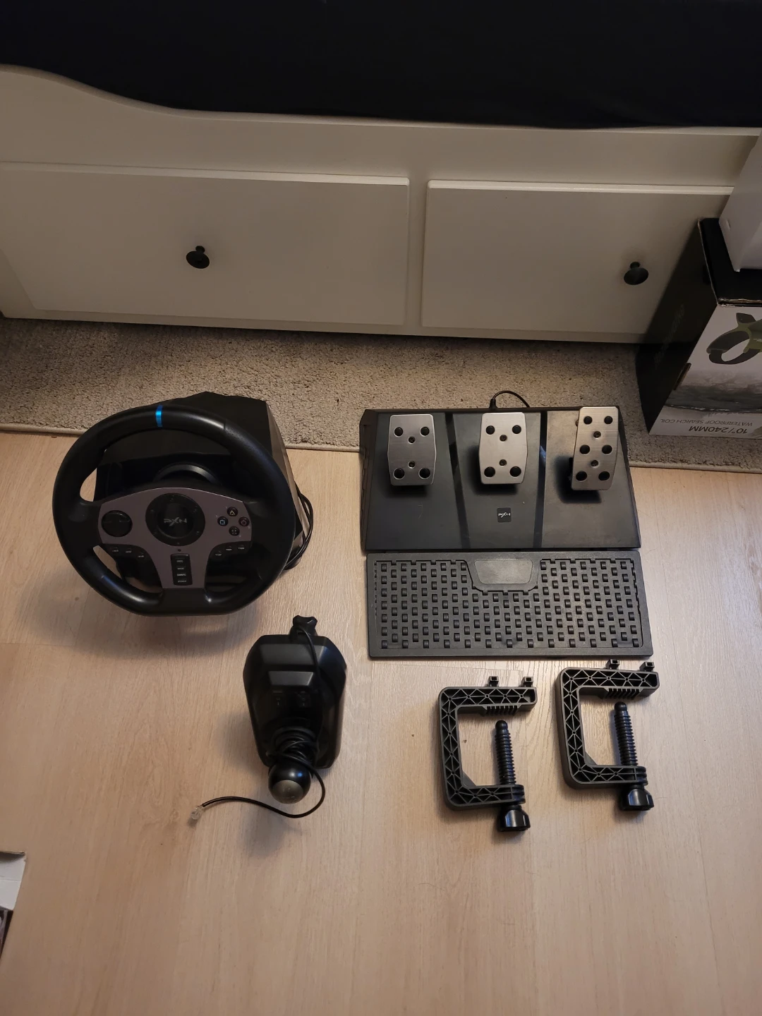 PXN V9 Gaming Racing Wheel and Pedals