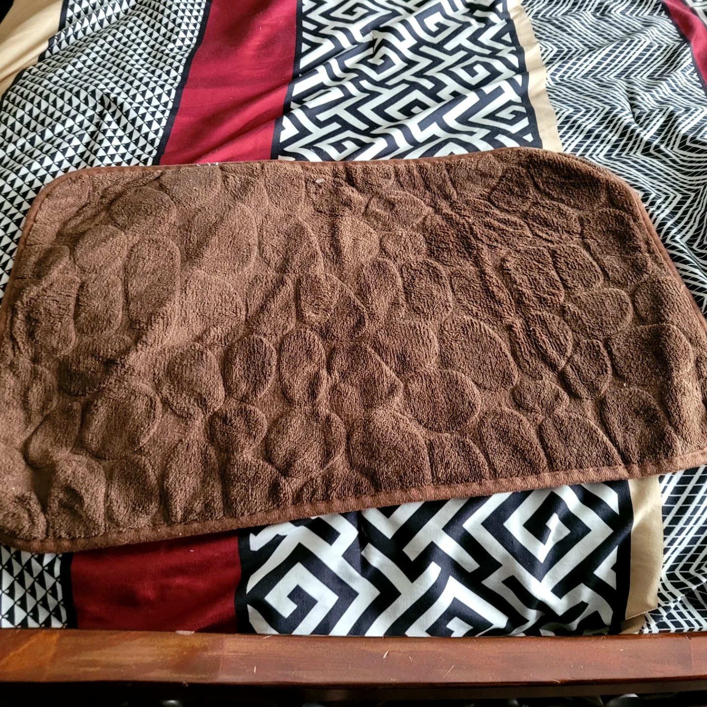 Two Brown Memory Foam Bath Mats - photo 3