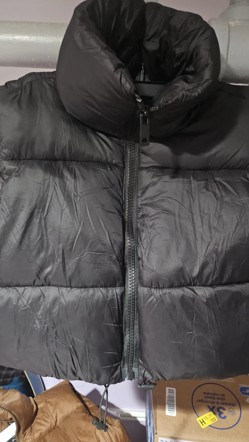Black puffer vest