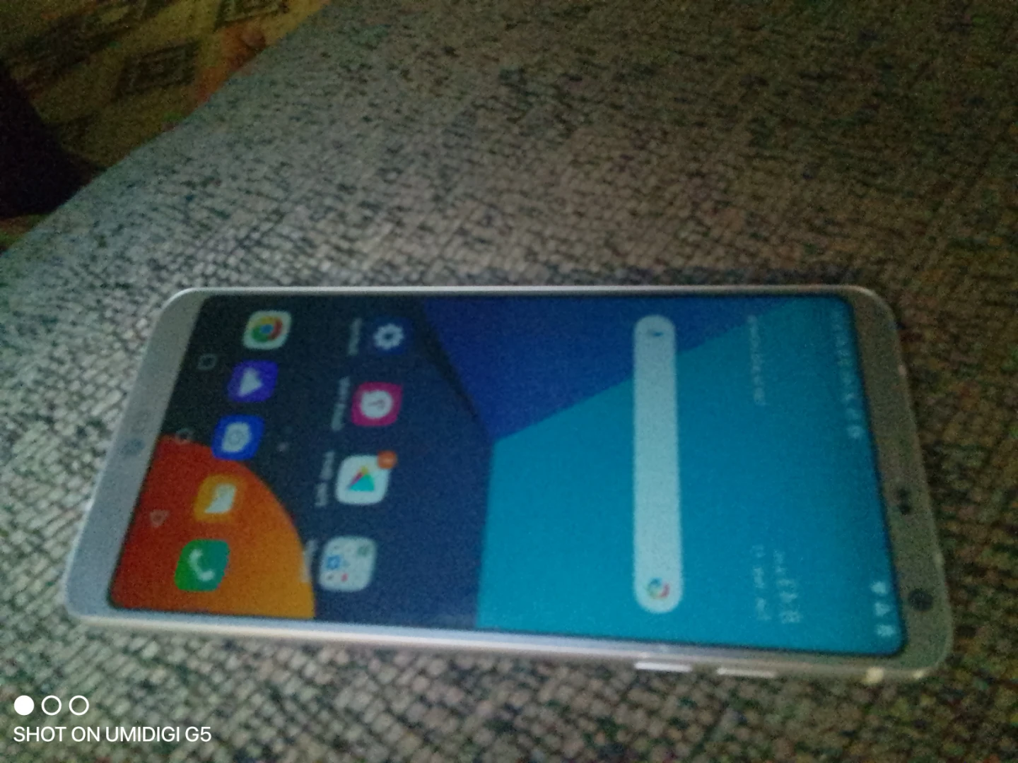 LG Smartphone g 6 thin has hairline unlocked