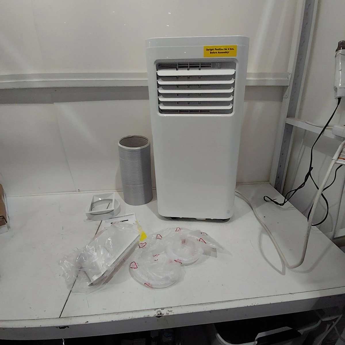 NEW- Electactic 8000 BTU Portable Air Conditioner/ Dehumidifier