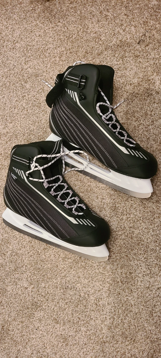 VIC Men's Ice Skates - Size