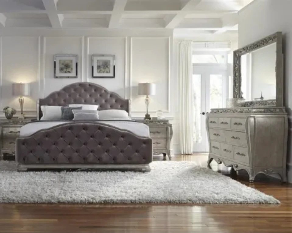 Tufted Upholstered Bed Frame
