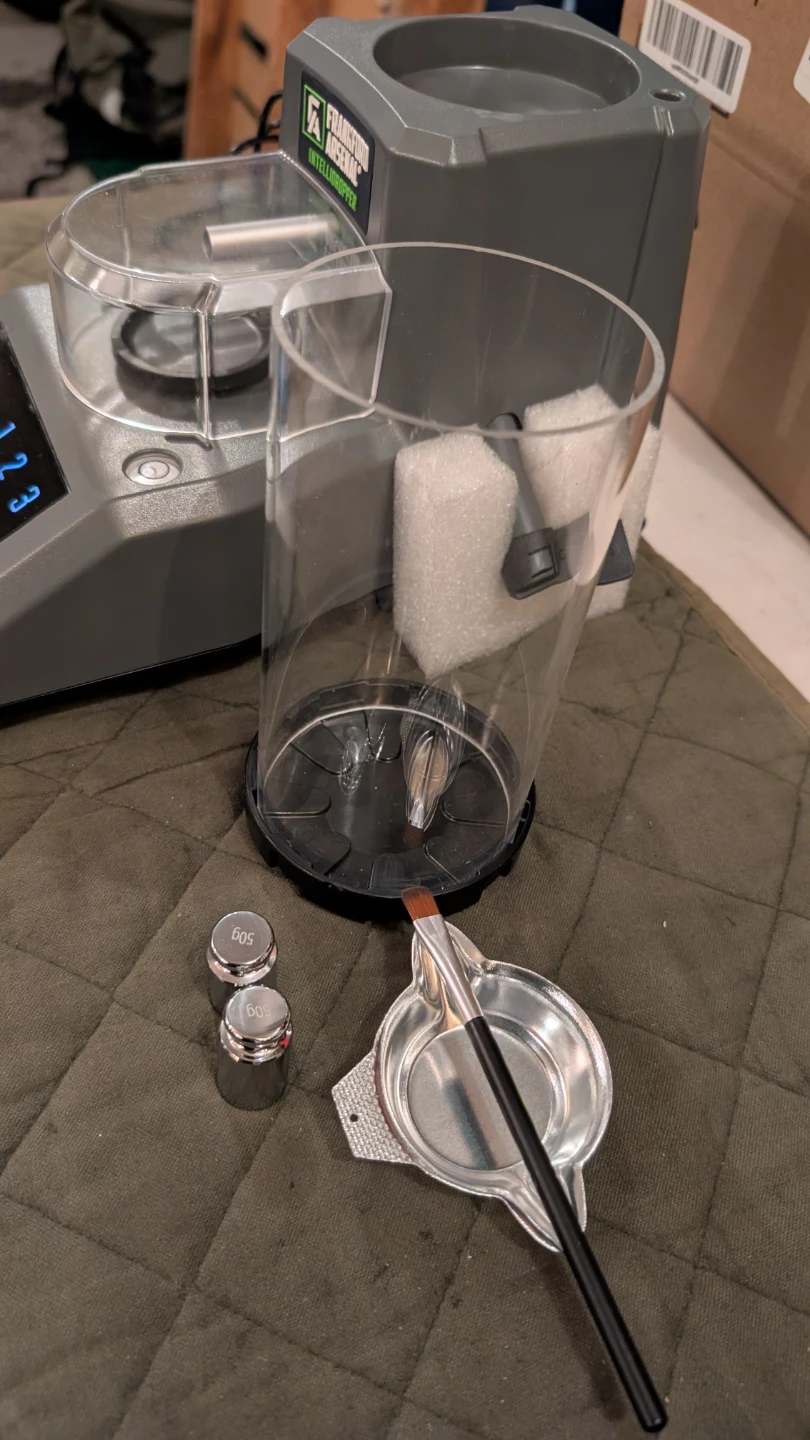 Frankford Arsenal Intellideopper 2.0 powder scale - photo 3