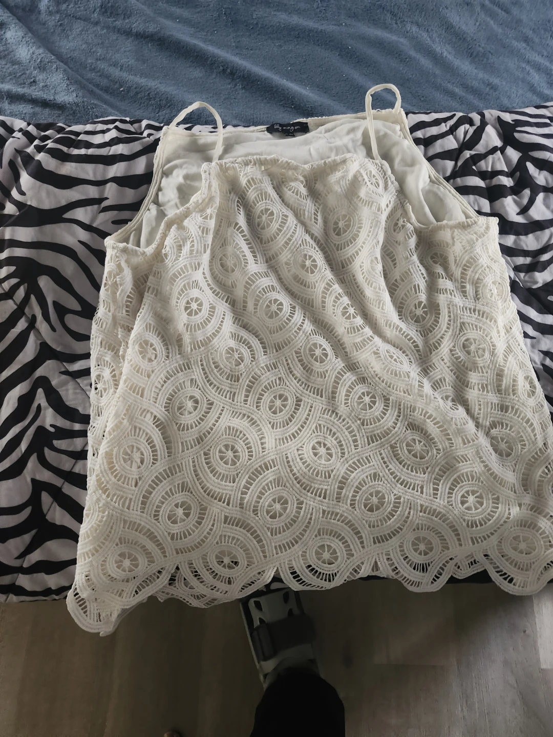 Two Summer Dresses and One Lace Tank Top - photo 2