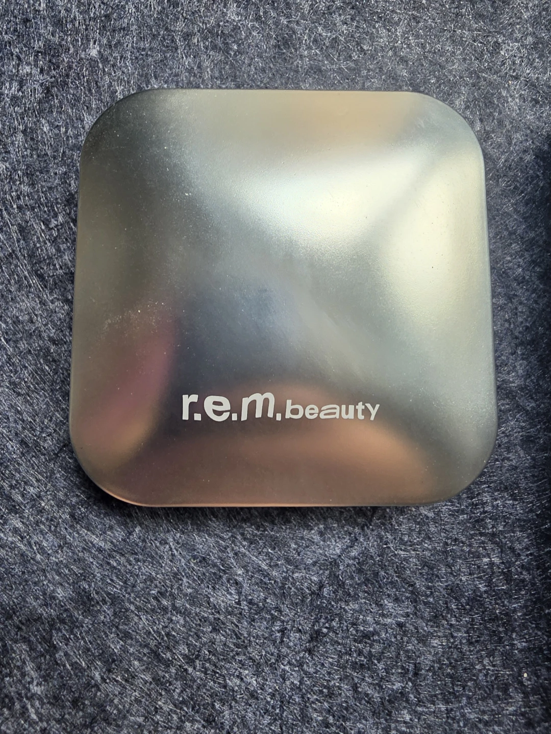 r.e.m. beauty Interstellar Highlighter Topper - Miss Jupiter 🏈 - photo 2