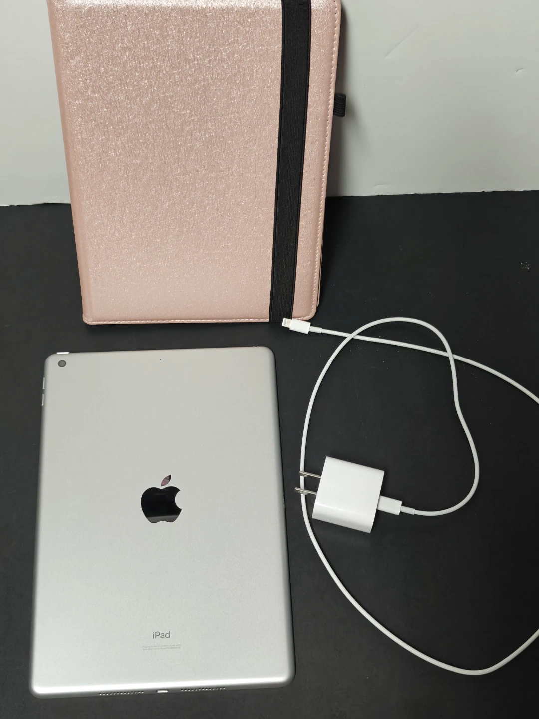 iPad 8th Generation 128GB - Like-New Condition - photo 3