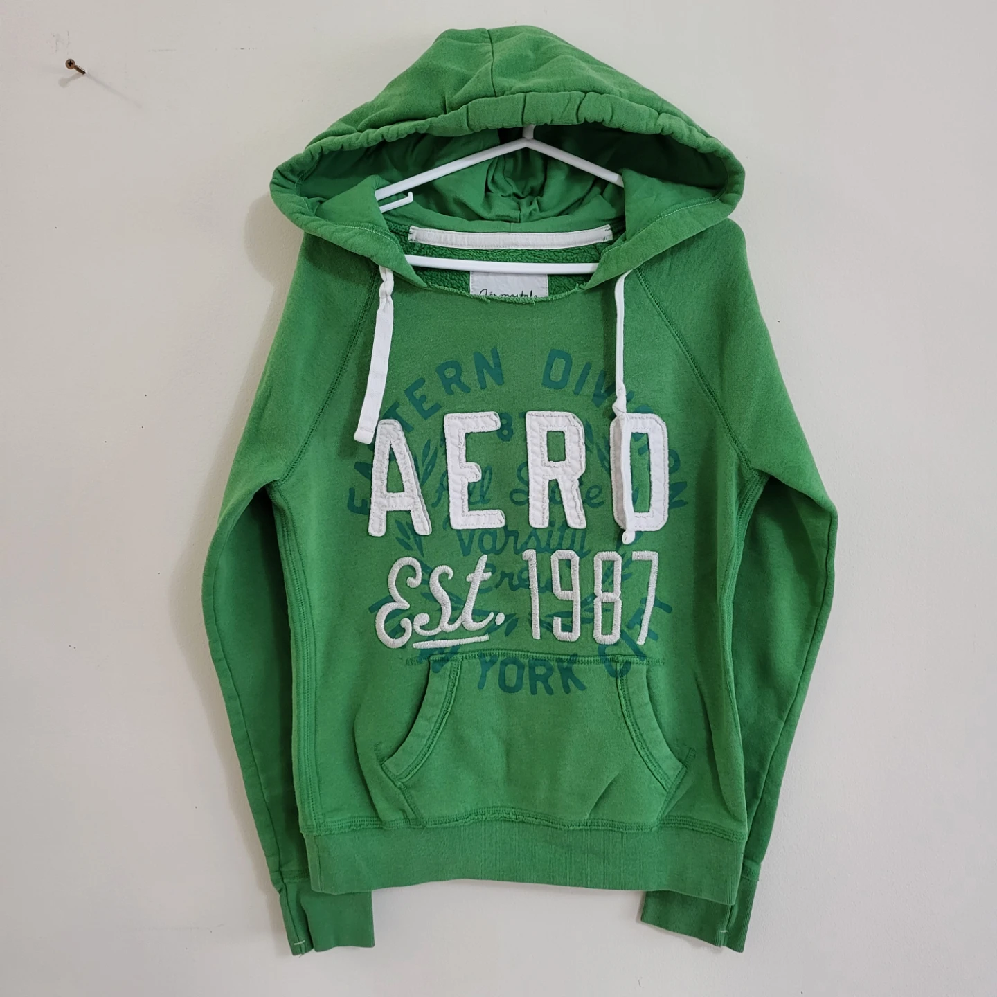 ​[Vintage Y2K] Aéropostale Green Graphic Hoodie (Size XS) - photo 2