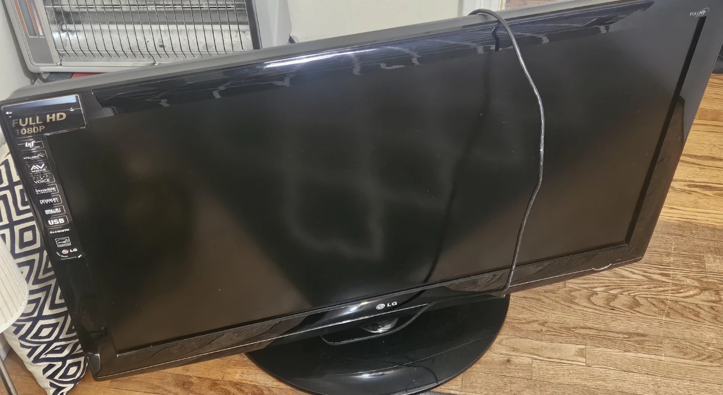 LG Full HD 1080p Television - photo 2
