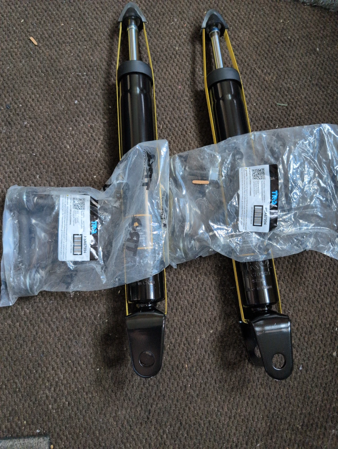 TRQ Rear Shock Absorbers and Sway Bar Links