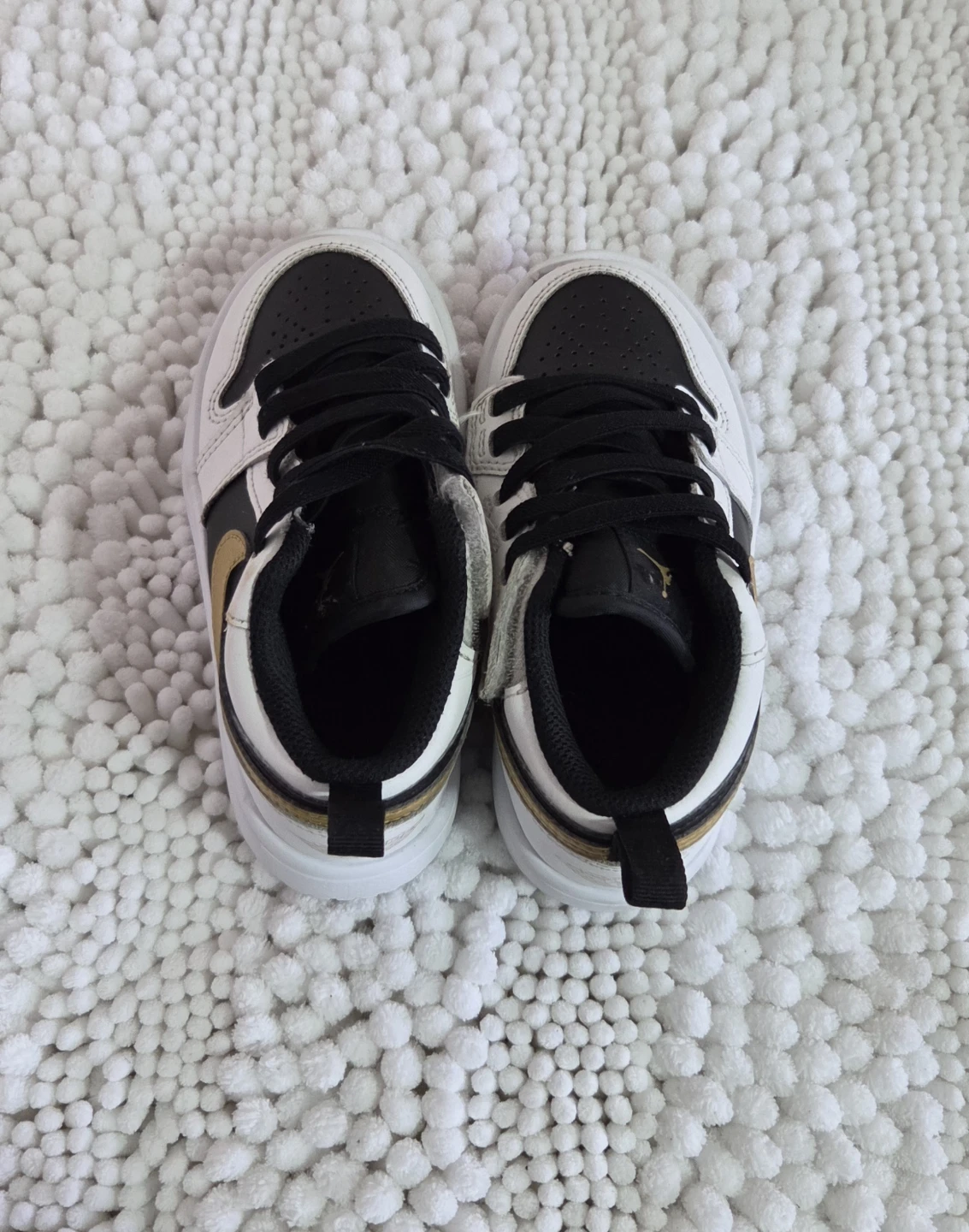 Jordan children's running shoes black and white - photo 3