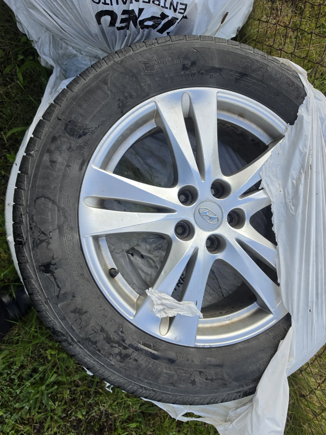 Summer Tire with Hyundai Rim