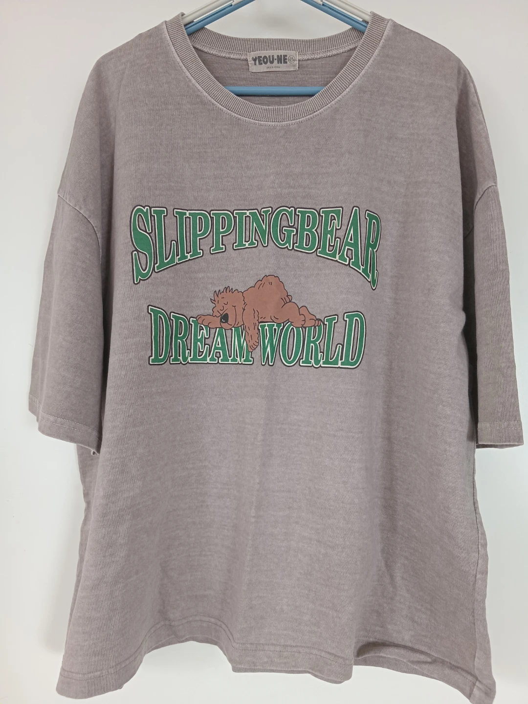 YEOU-NE Slippingbear Dream World T-Shirt