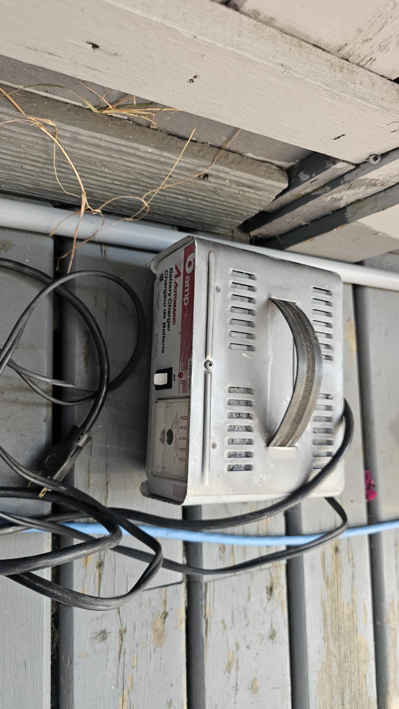 Automagic 6 Amp Battery Charger - photo 2