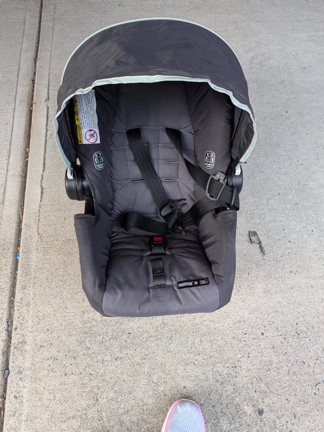 Graco SnugRide 30 Infant Car Seat