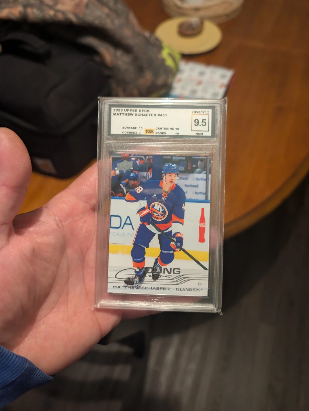 **Title:** 2025-26 Upper Deck Matthew Schaefer Young Guns